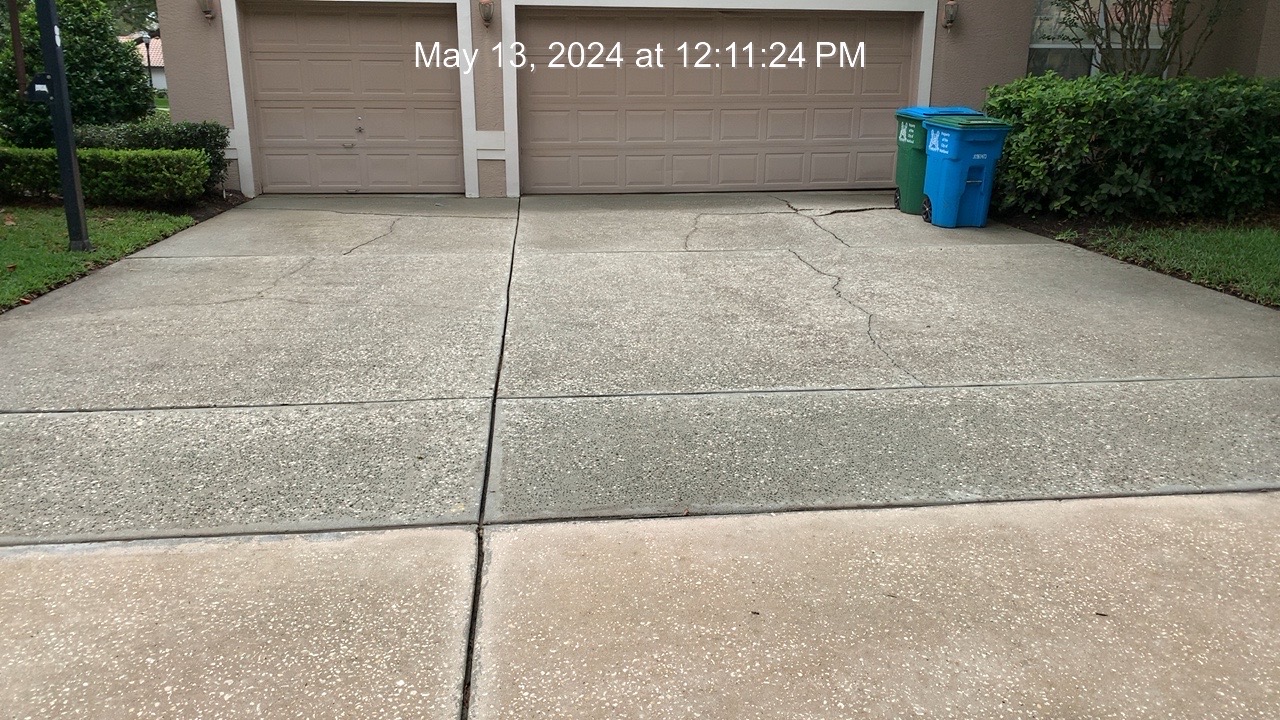 Exterior house wash-driveway cleaning  Thumbnail